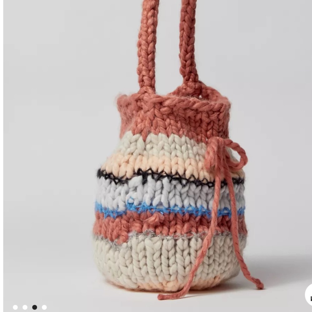 NWT, UO Kimchi Blue chunky crochet striped hobo bag - Picture 1 of 12